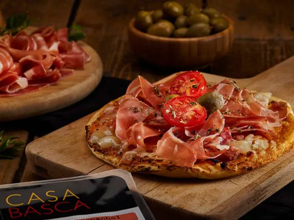 Pizza Artesanal com Presunto Pata Negra Casa Basca
